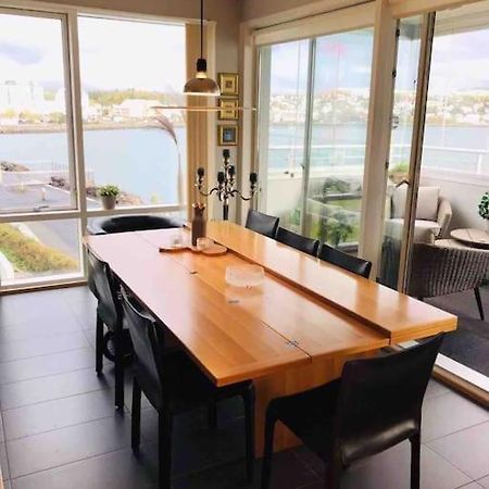 Stylish And Relaxing Two Bedroom Appartment, View Over Harbour Hafnarfjörður Exterior foto